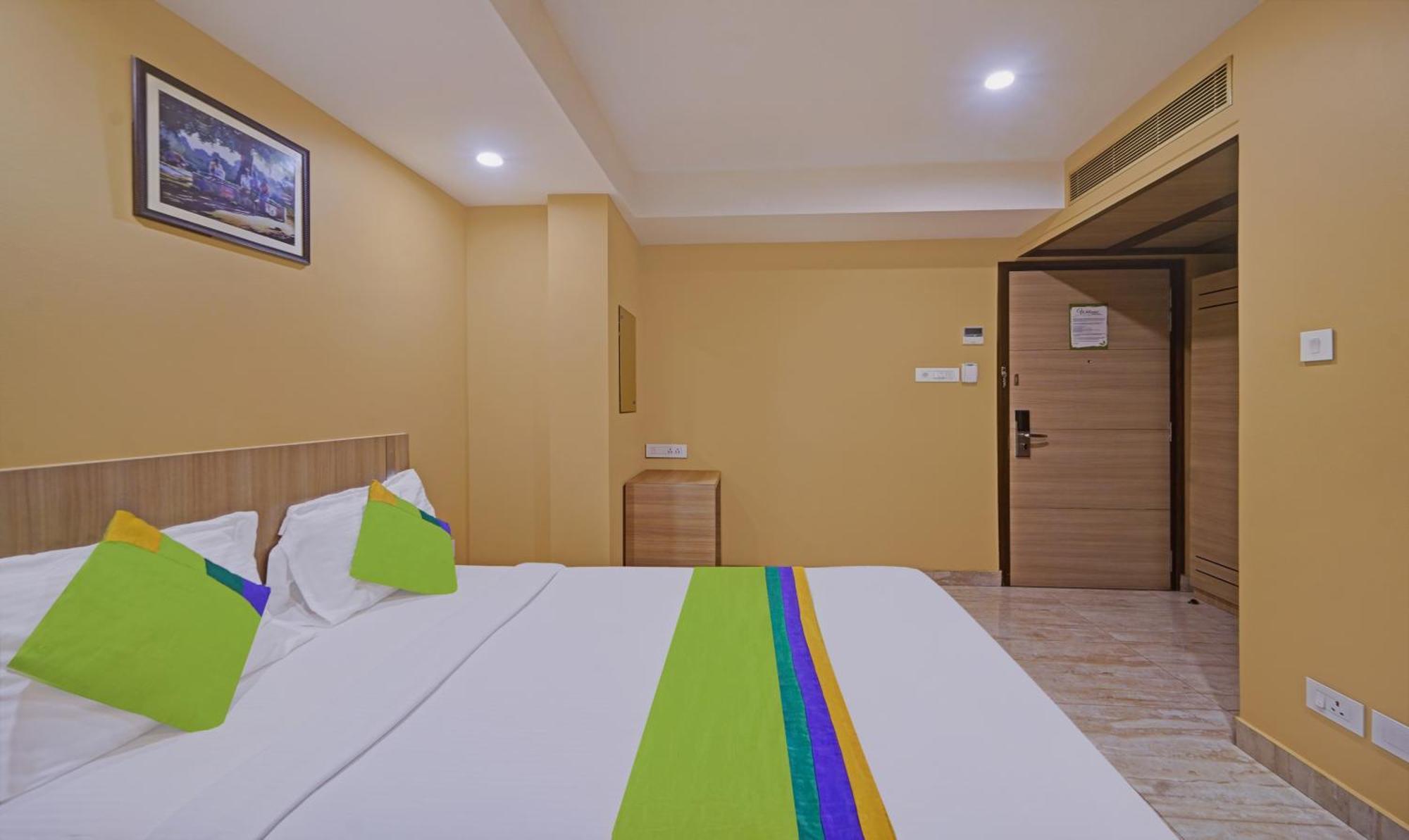 Hotel Treebo Fourth Avenue à Chennai Extérieur photo