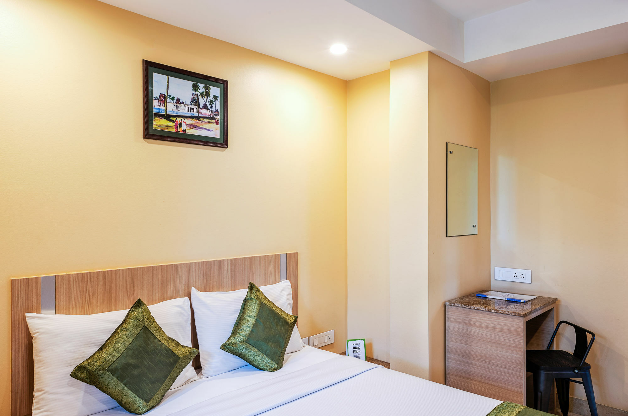 Hotel Treebo Fourth Avenue à Chennai Extérieur photo