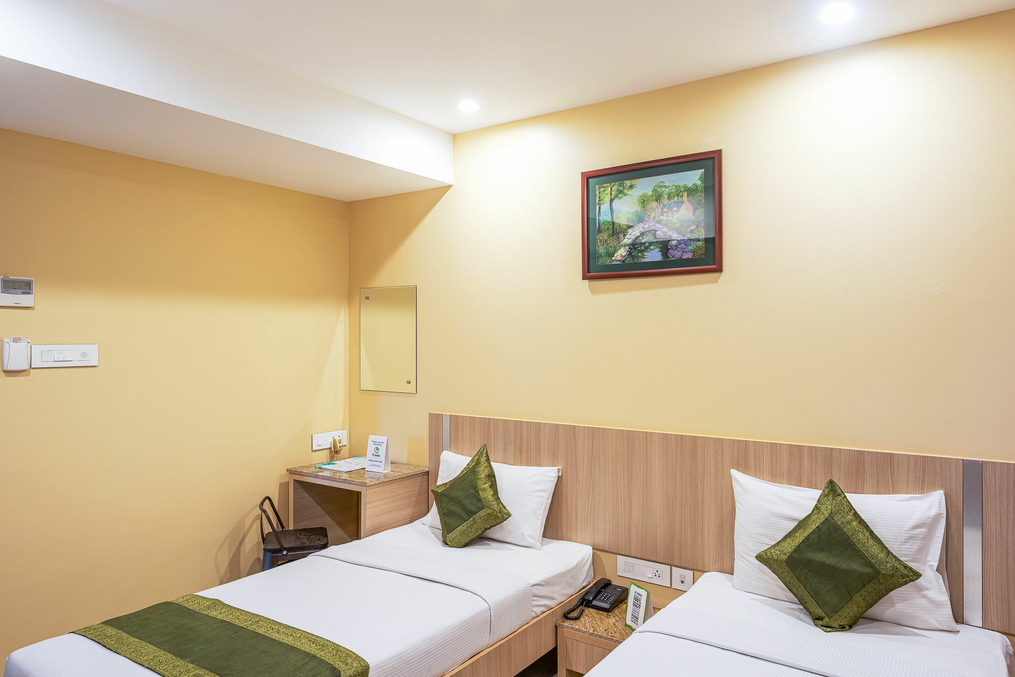 Hotel Treebo Fourth Avenue à Chennai Extérieur photo