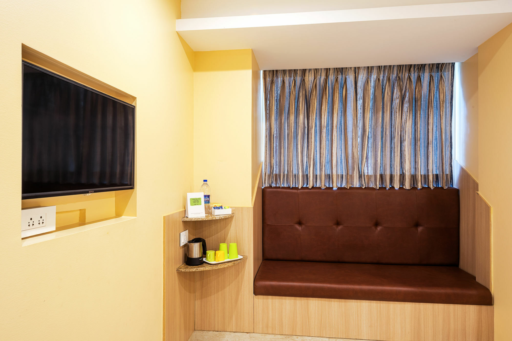Hotel Treebo Fourth Avenue à Chennai Extérieur photo
