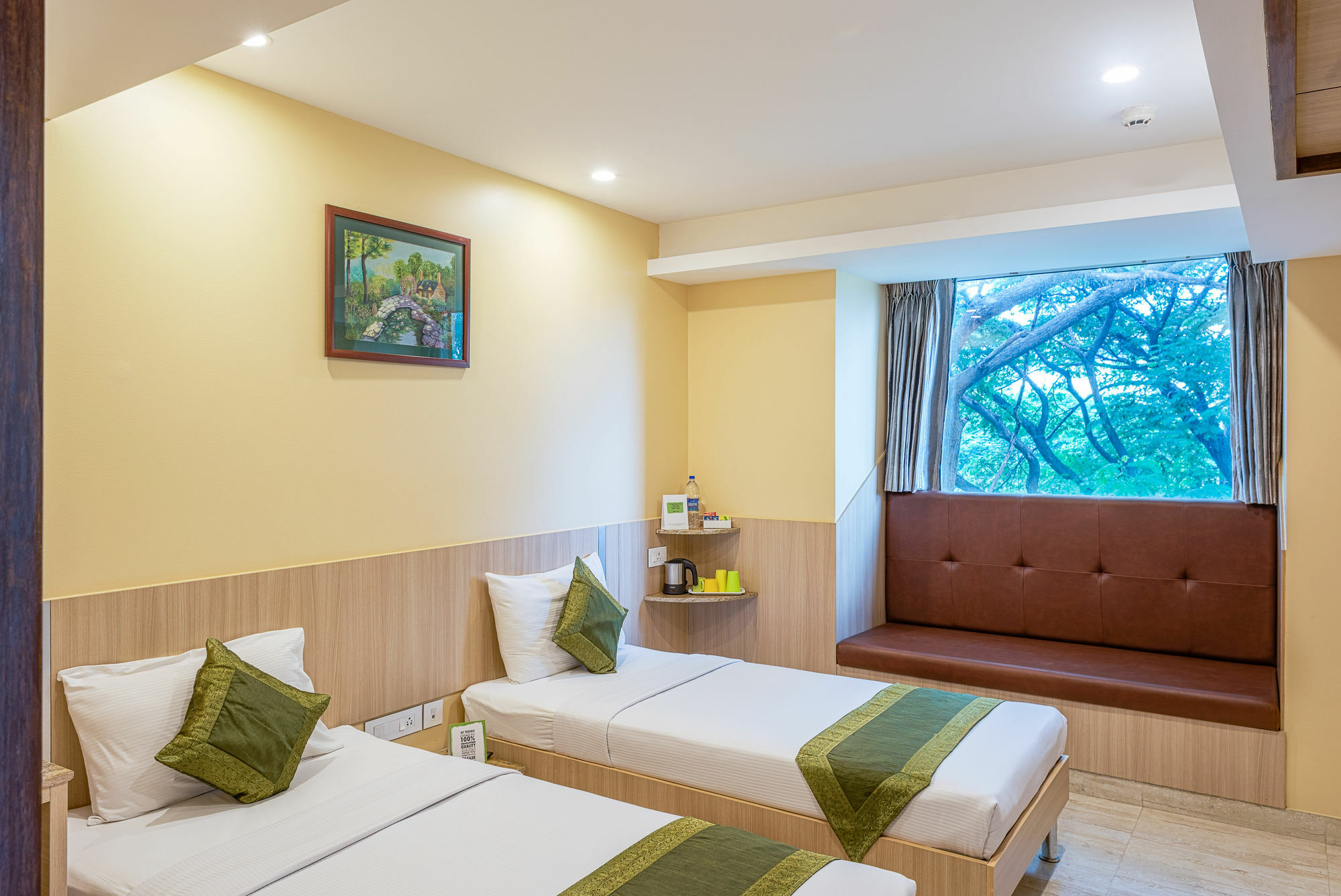 Hotel Treebo Fourth Avenue à Chennai Extérieur photo