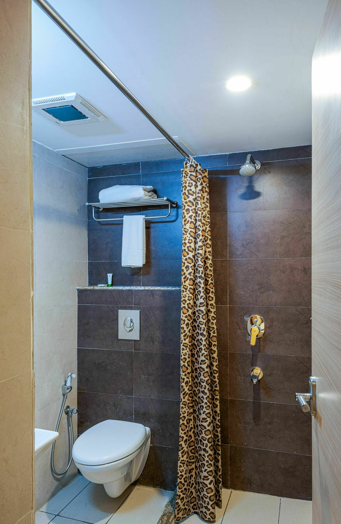 Hotel Treebo Fourth Avenue à Chennai Extérieur photo